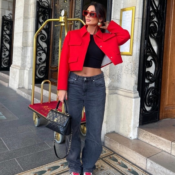 ZARA WOMEN RED SHORT CROPPED FLAP JACKET BLAZER WITH FLAPS - Picture 2 of 15